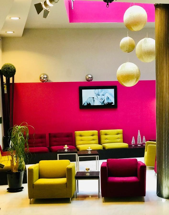 Western Cinemusic Hotell Rom